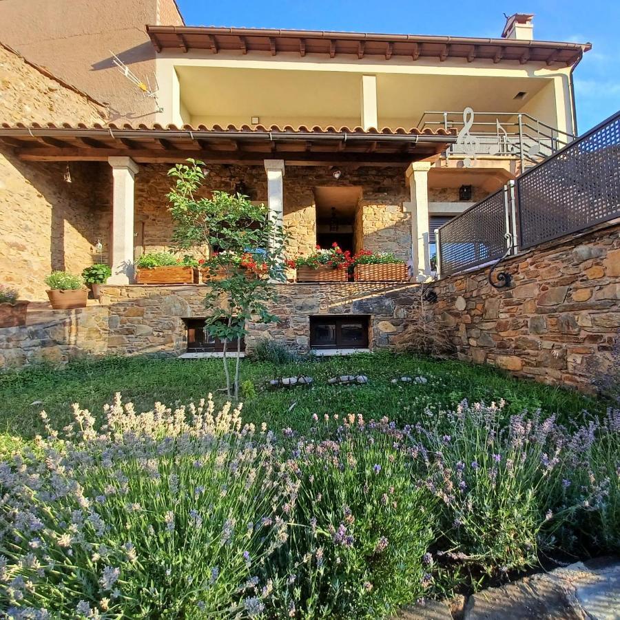 Apartamento Las Campanitas Nunomoral Exterior foto