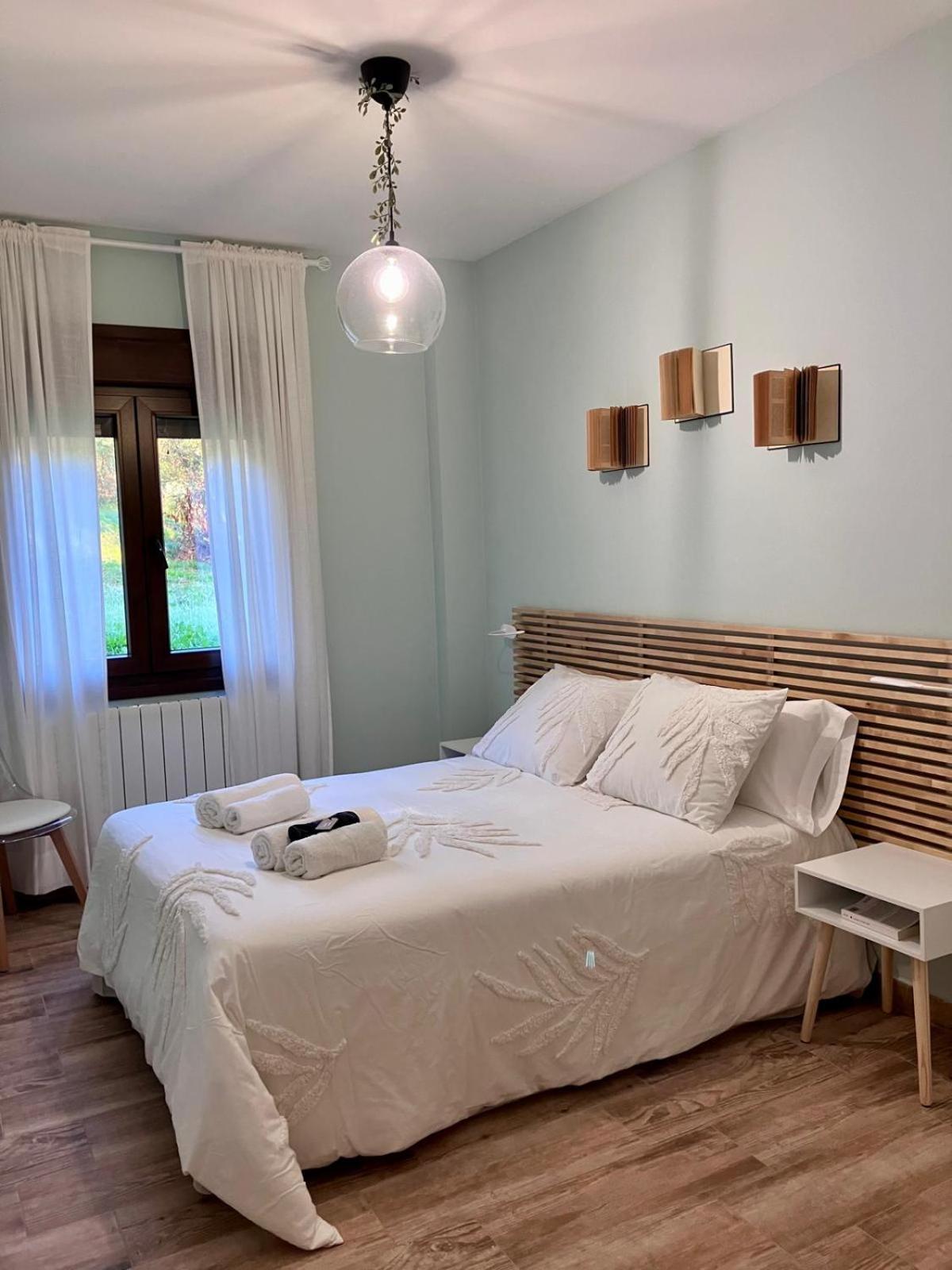Apartamento Las Campanitas Nunomoral Exterior foto